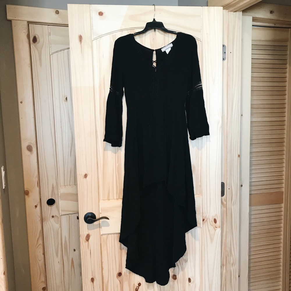 Black Dress - Picture 1 of 6